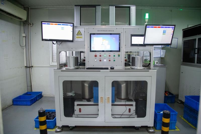 全自動(dòng)微機(jī)電子壓力試驗(yàn)機(jī).jpg